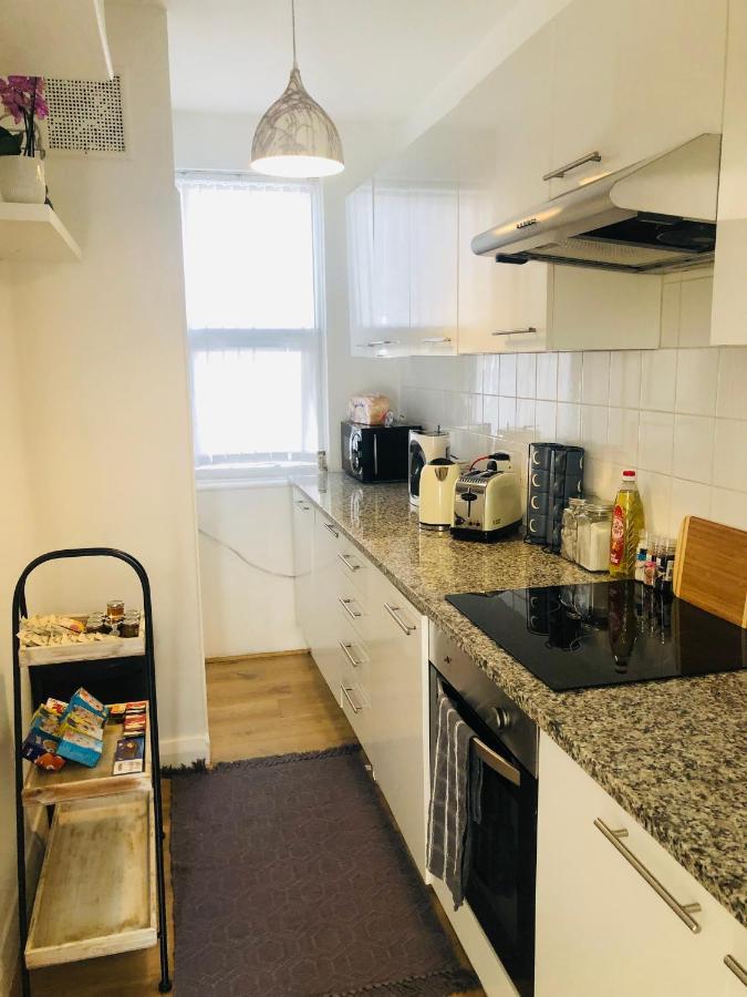 Super Location 2, 1Min Metro 10 Min From Camden Appartement Londen Buitenkant foto