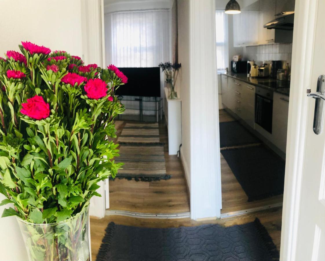 Super Location 2, 1Min Metro 10 Min From Camden Appartement Londen Buitenkant foto