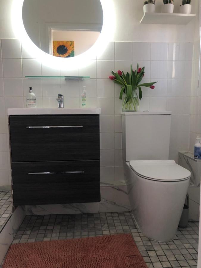 Super Location 2, 1Min Metro 10 Min From Camden Appartement Londen Buitenkant foto